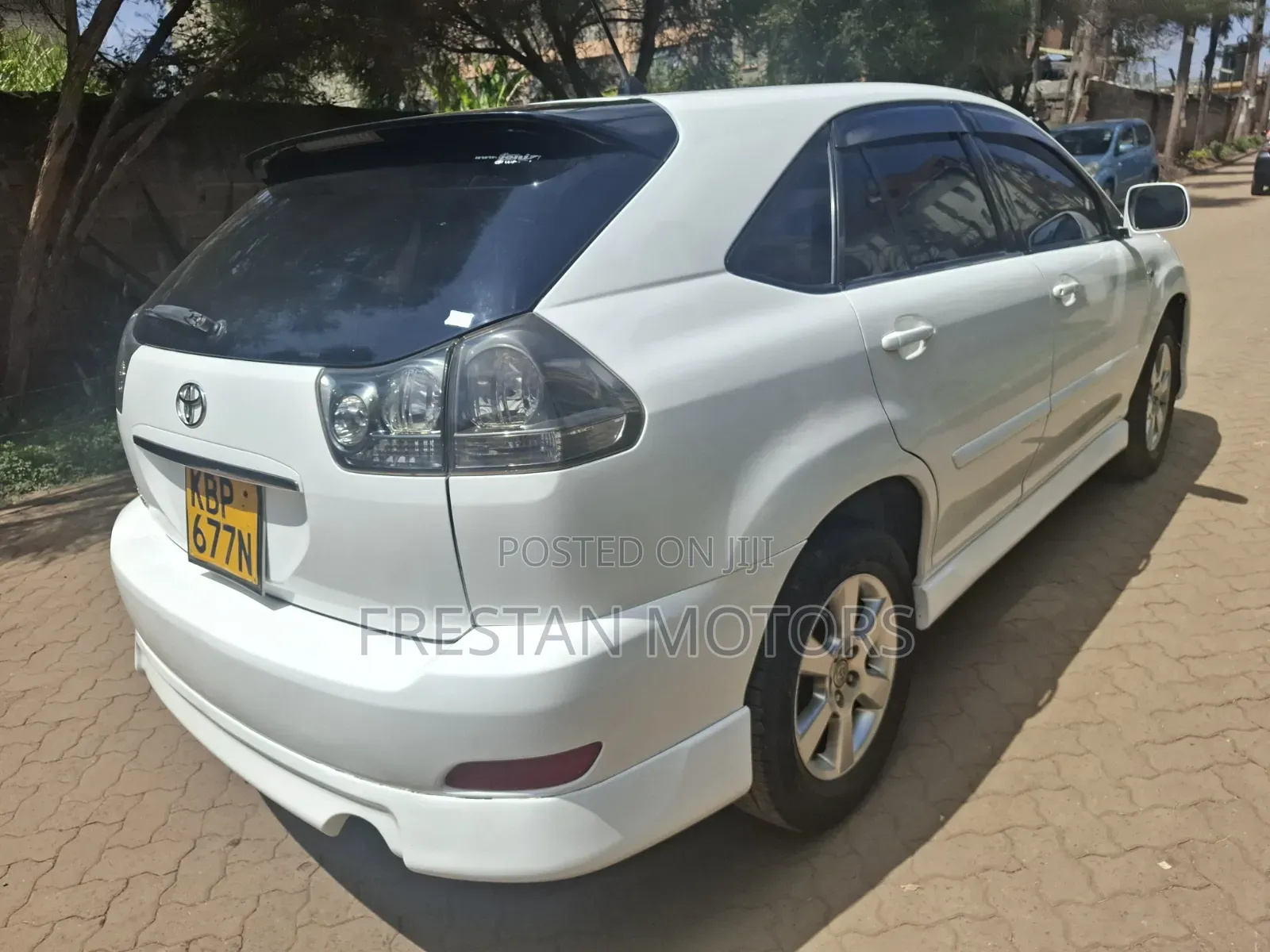 Toyota Harrier 2004 White