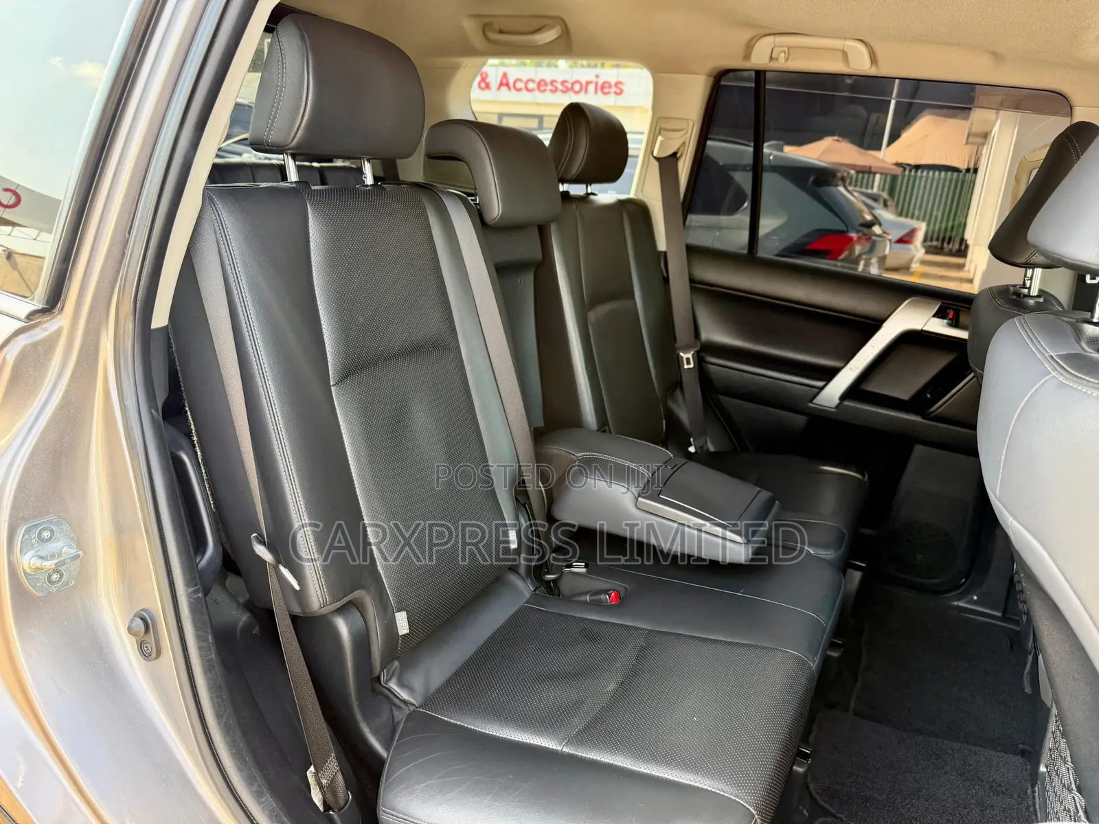 Toyota Land Cruiser Prado 2.8 2017 Brown