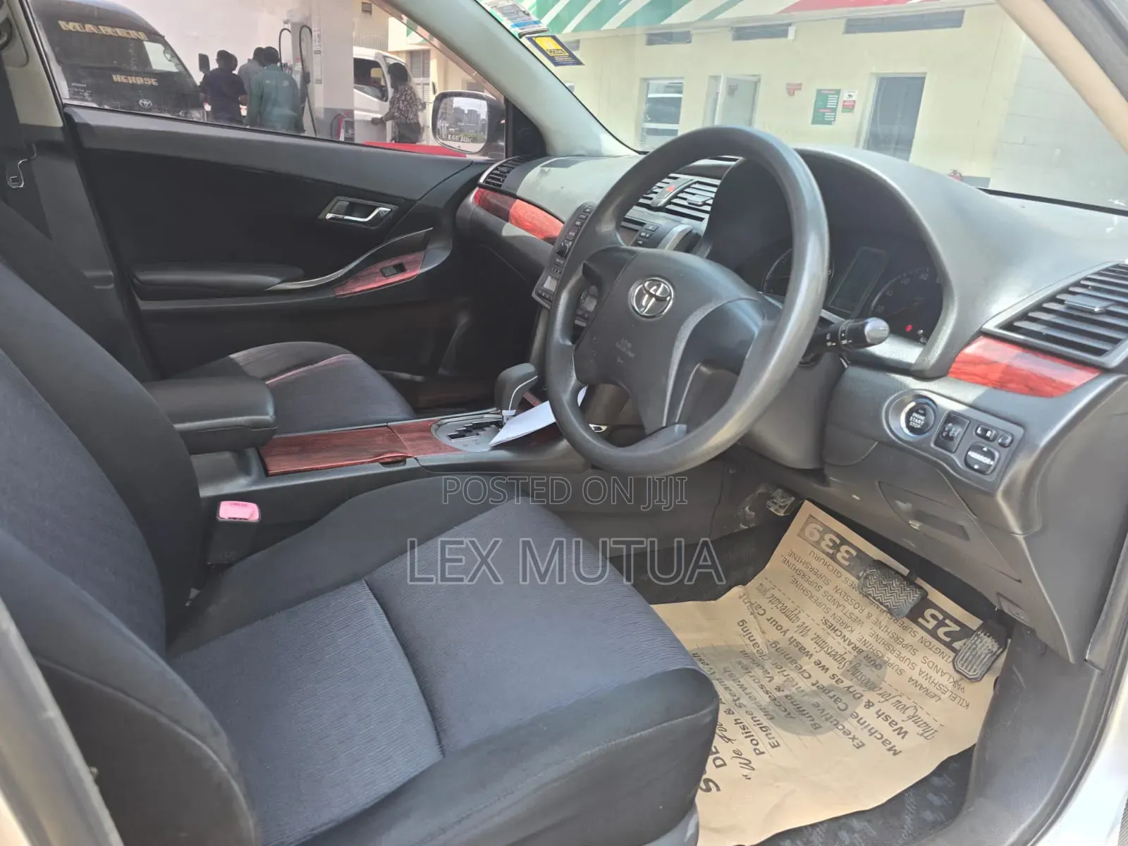 Toyota Allion 2010 Silver