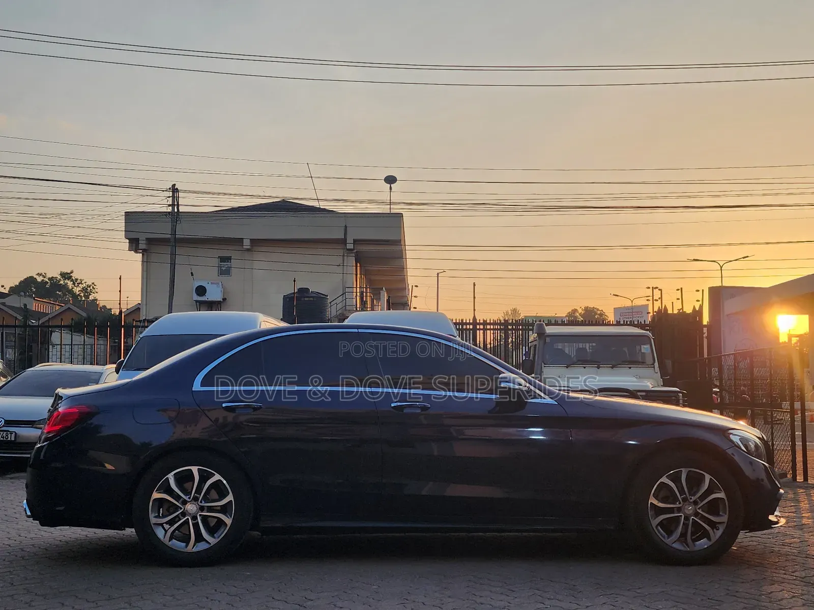Mercedes-Benz C200 2019 Blue