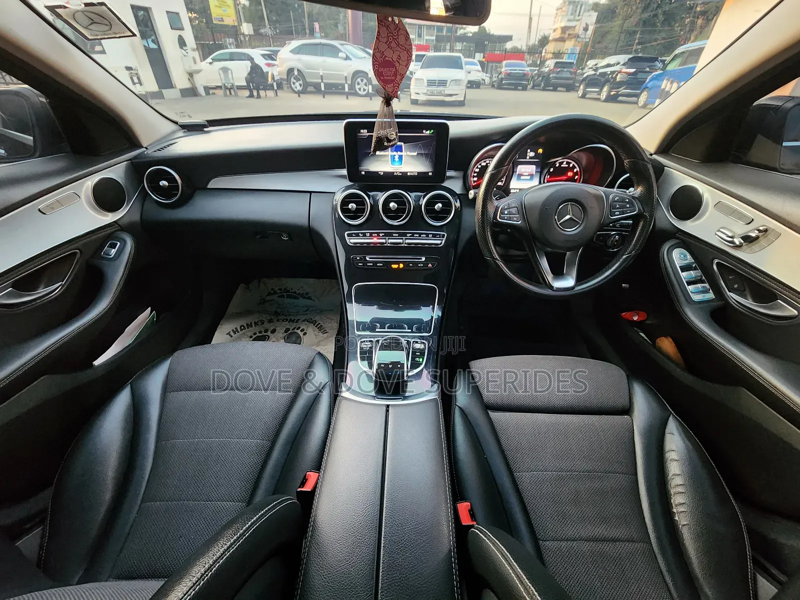 Mercedes-Benz C200 2019 Blue