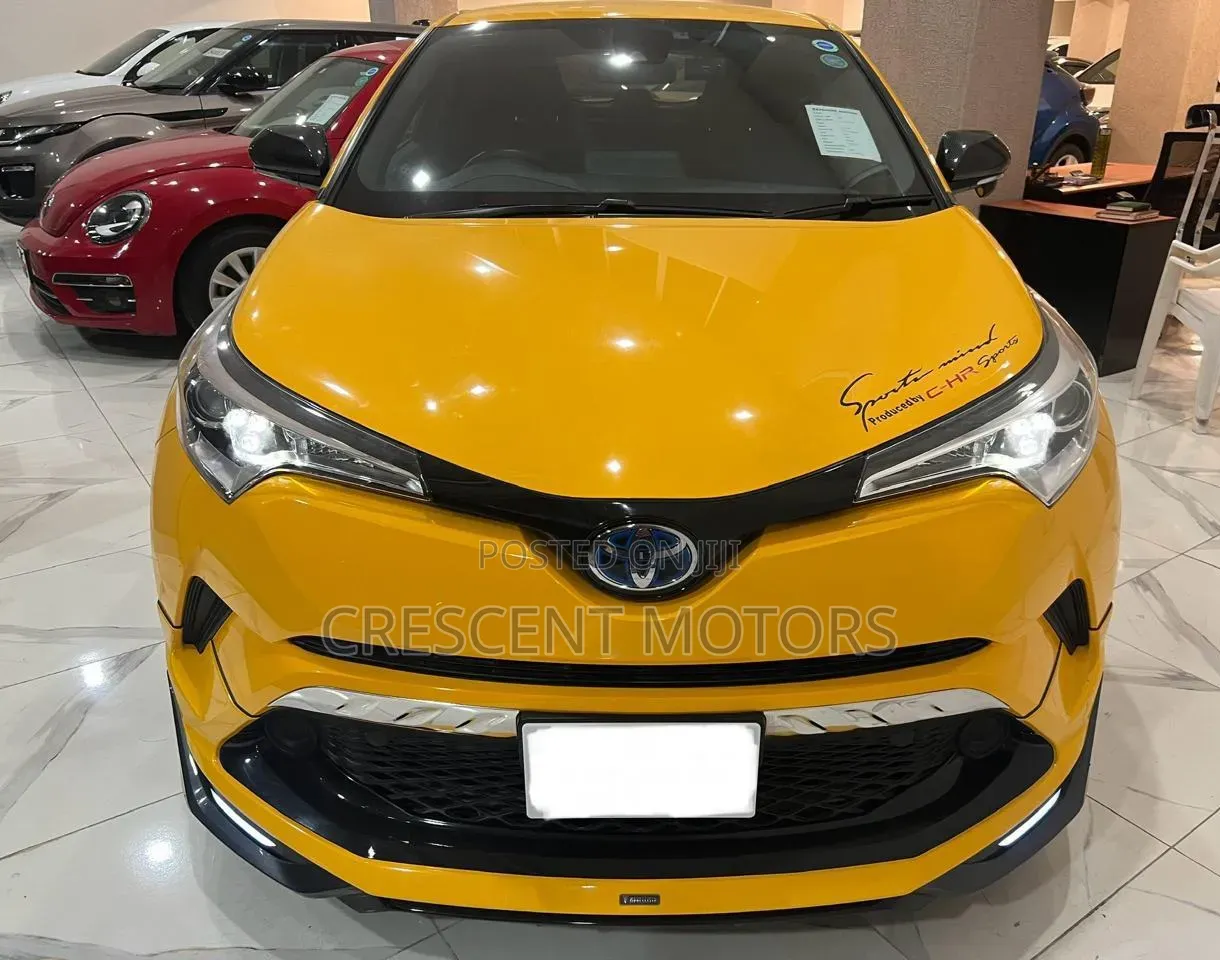 Toyota C-HR 2017 Yellow