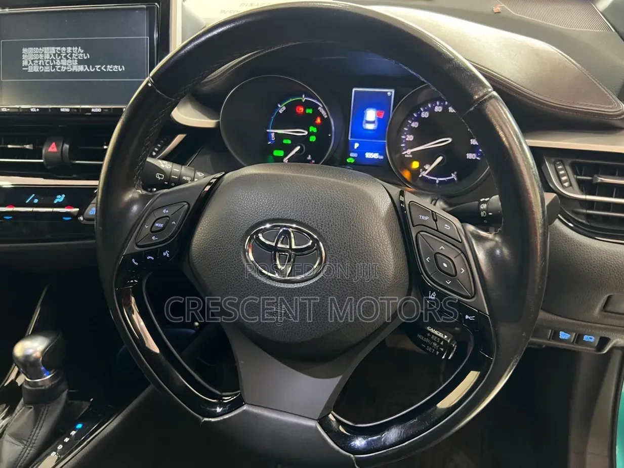 Toyota C-HR 2017 Green
