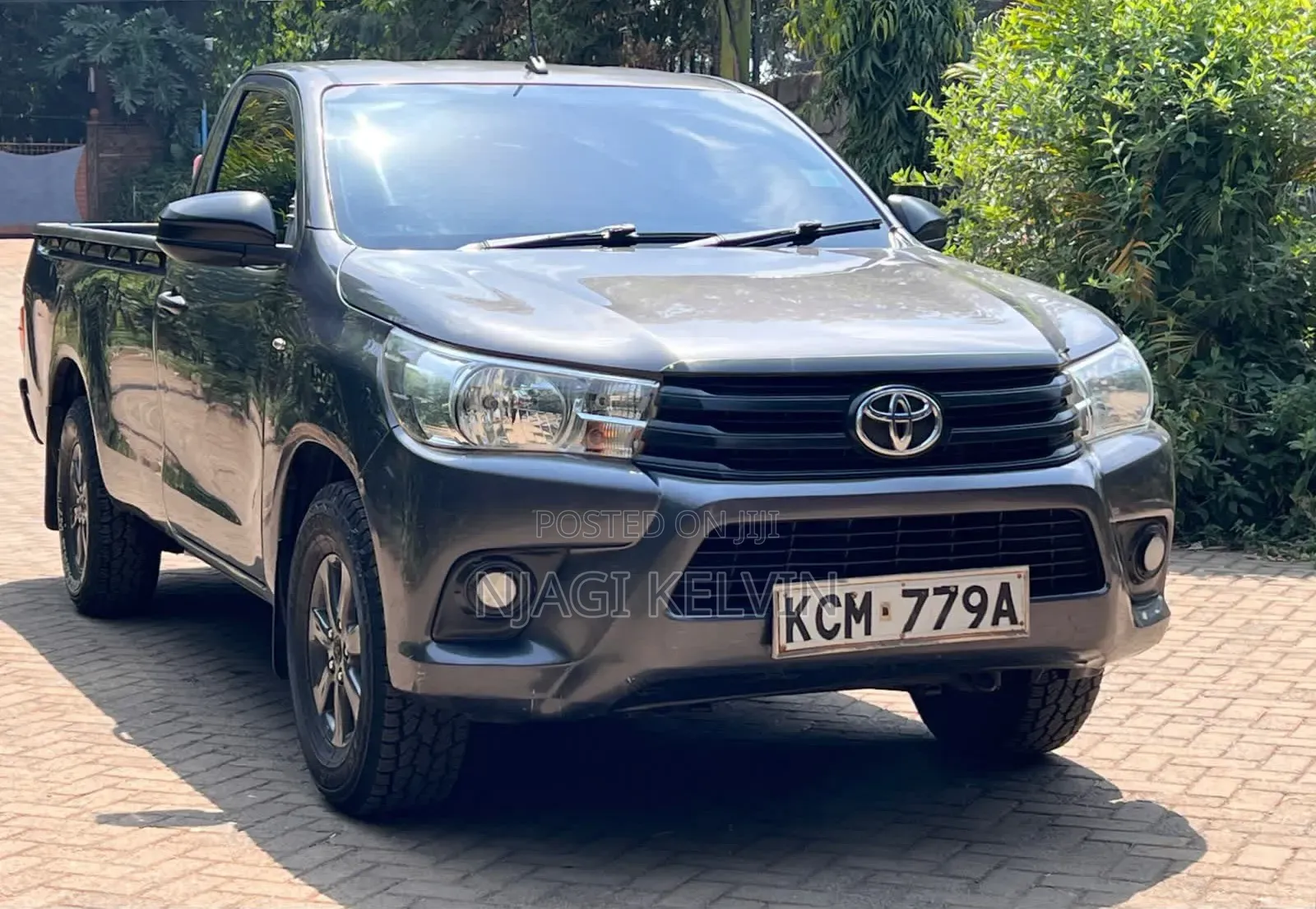 Toyota Hilux 2017 Gray