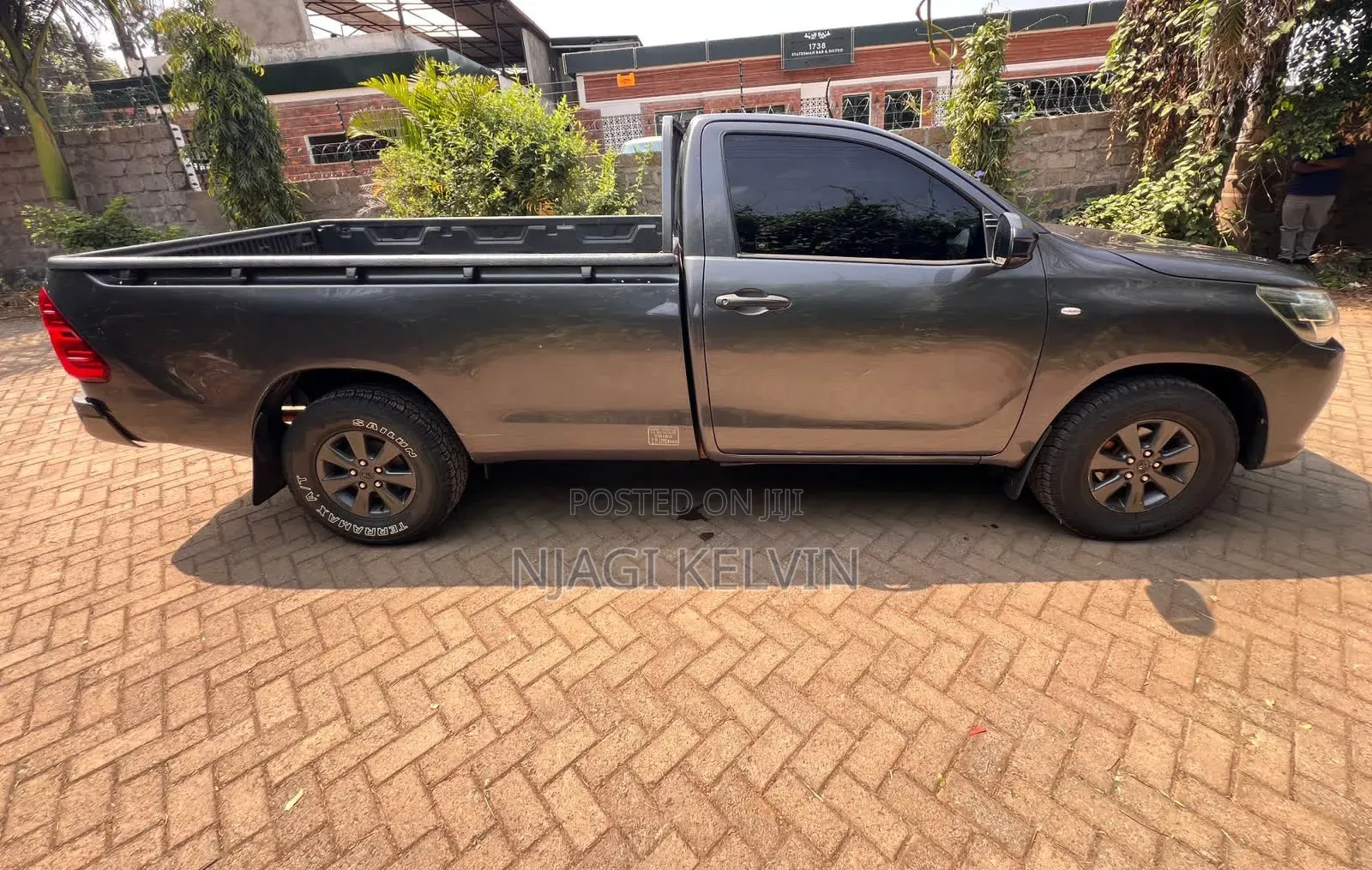 Toyota Hilux 2017 Gray
