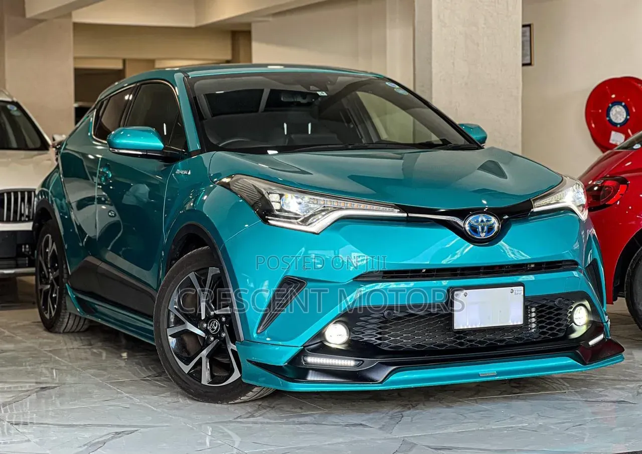 Toyota C-HR 2017 Green