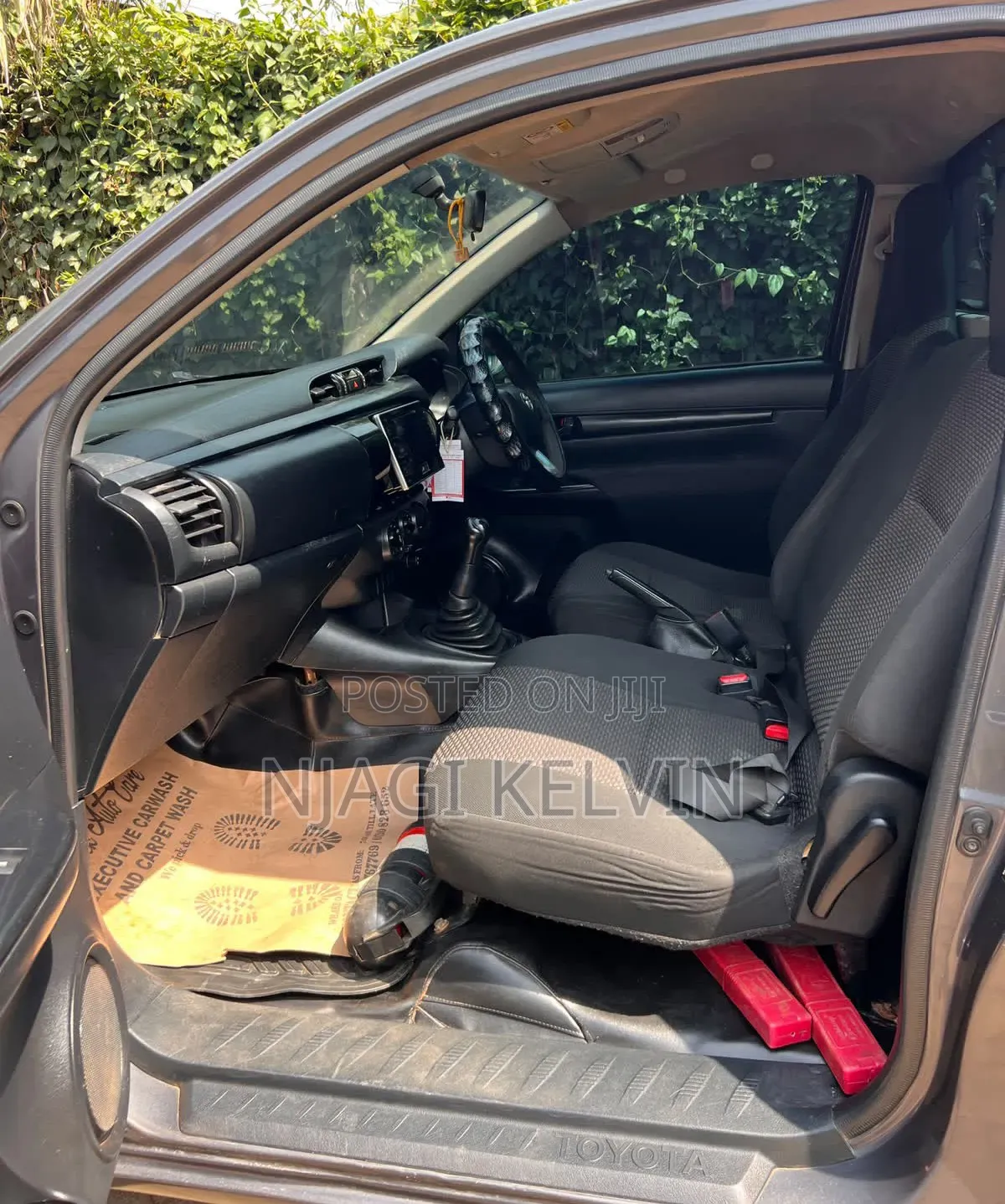Toyota Hilux 2017 Gray