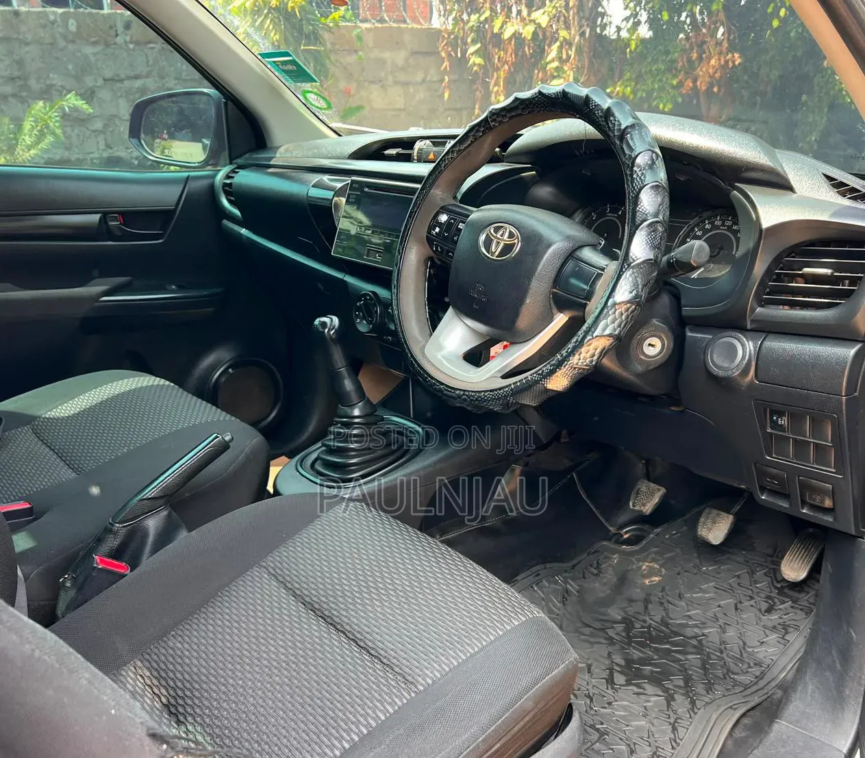 Toyota Hilux 2013