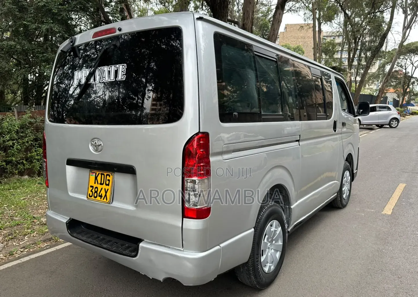 Toyota HiAce 2015 Silver