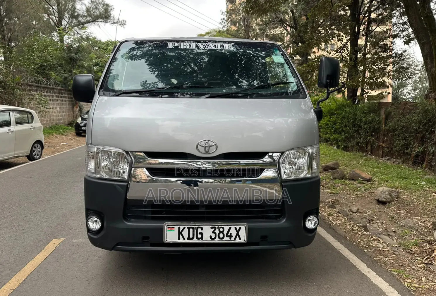 Toyota HiAce 2015 Silver