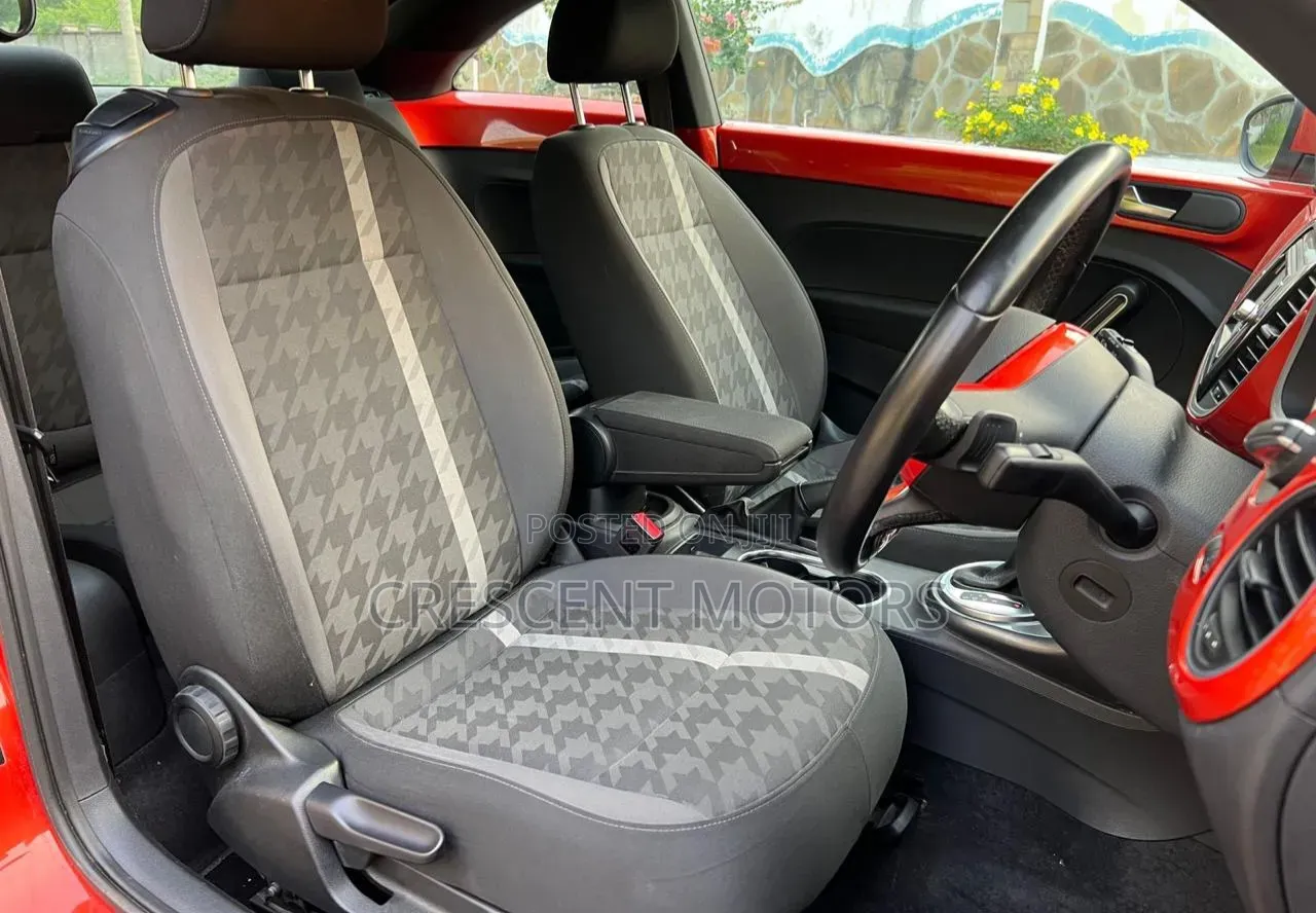 Volkswagen Beetle 2019 Red