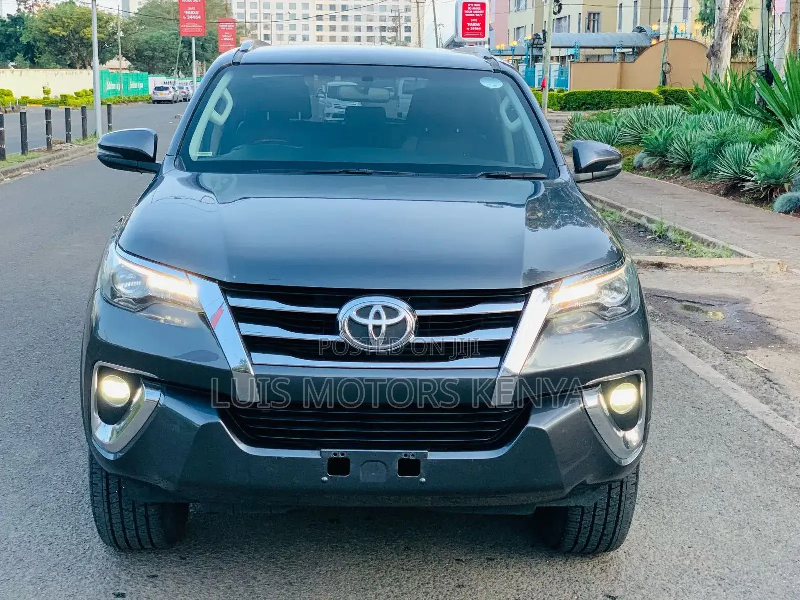Toyota Fortuner 2019 Gray