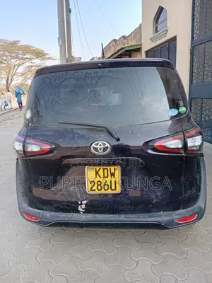Toyota Sienta 2019 Black
