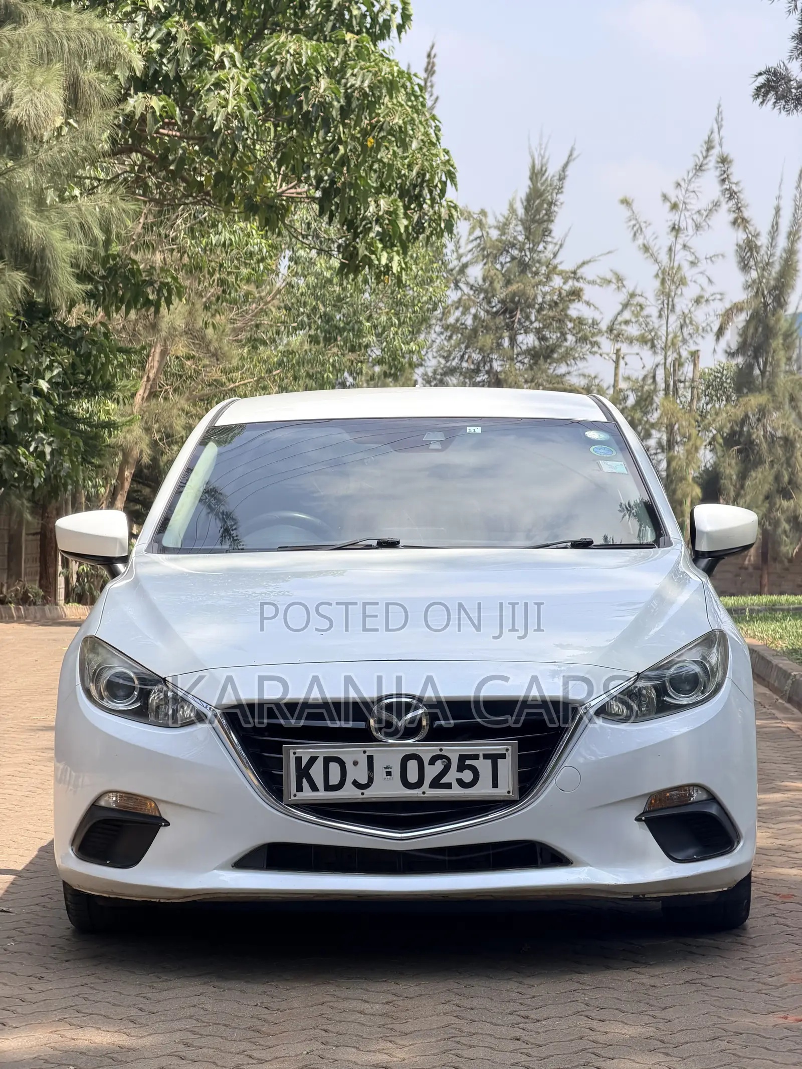 Mazda Axela 2015 White