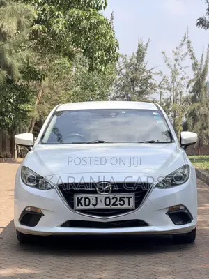 Mazda Axela 2015 White