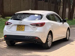 Mazda Axela 2015 White