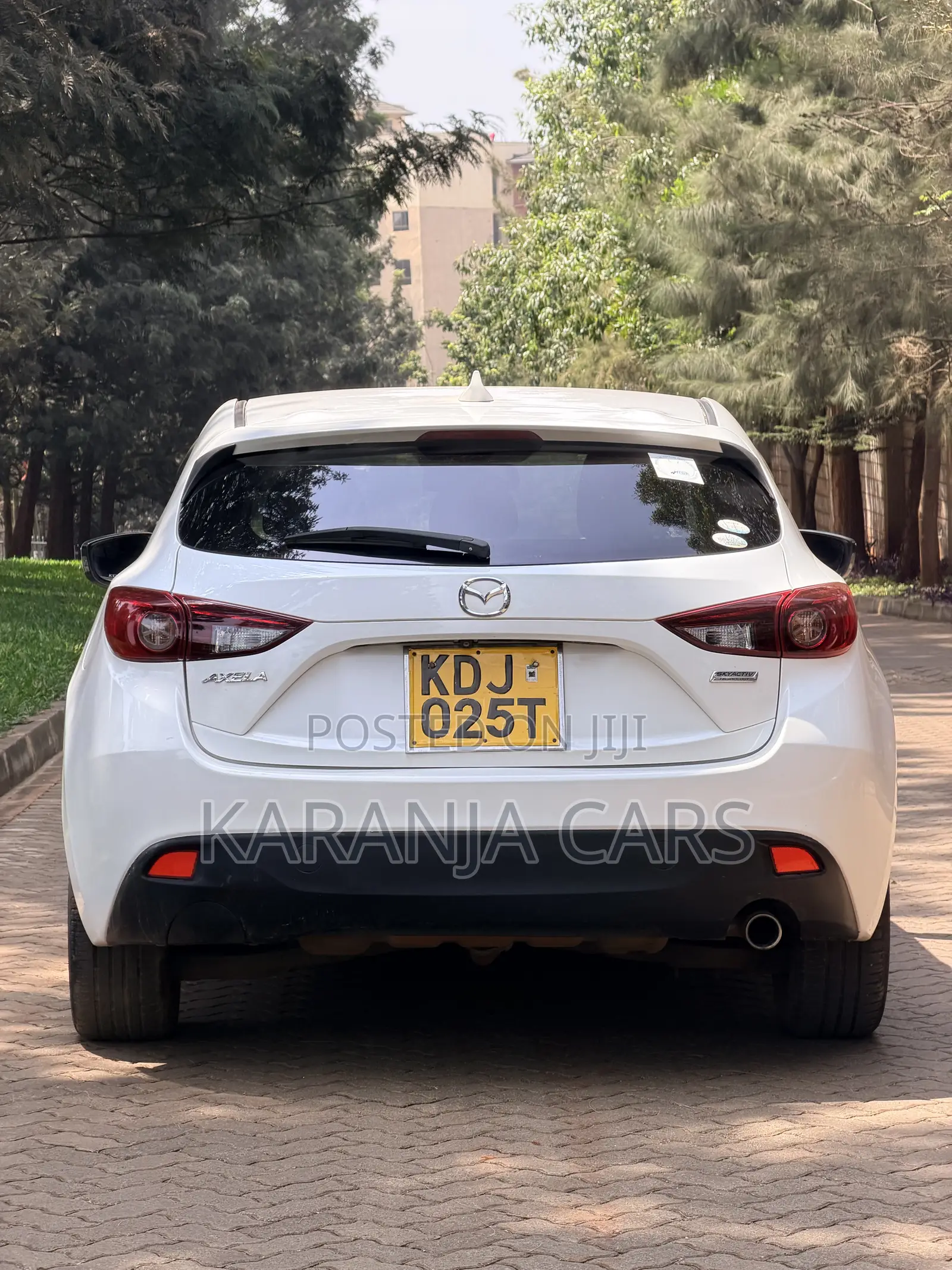 Mazda Axela 2015 White