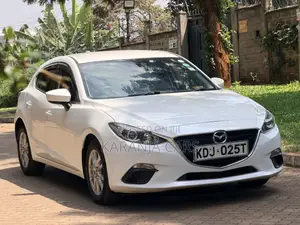 Mazda Axela 2015 White