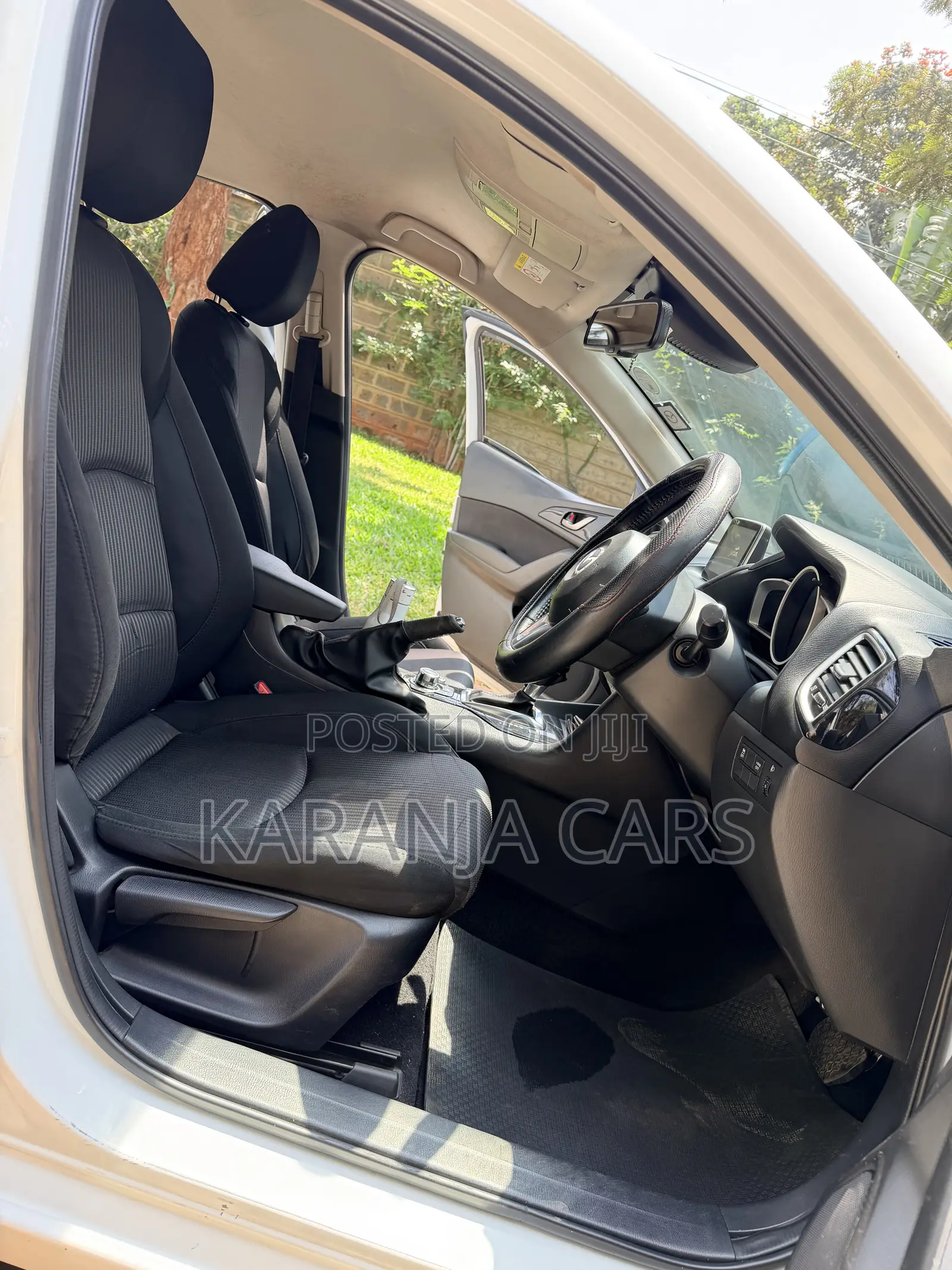 Mazda Axela 2015 White