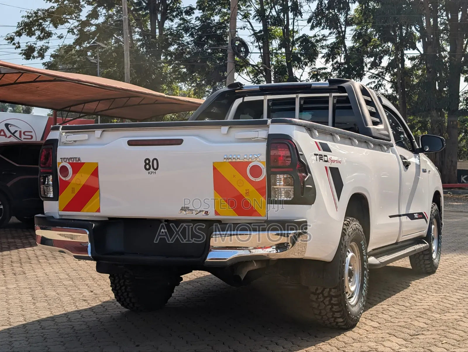 Toyota Hilux 2020 White