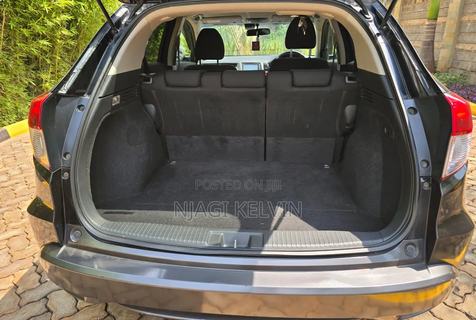 Honda Vezel 1.5 Hybrid 2WD 2018 Black