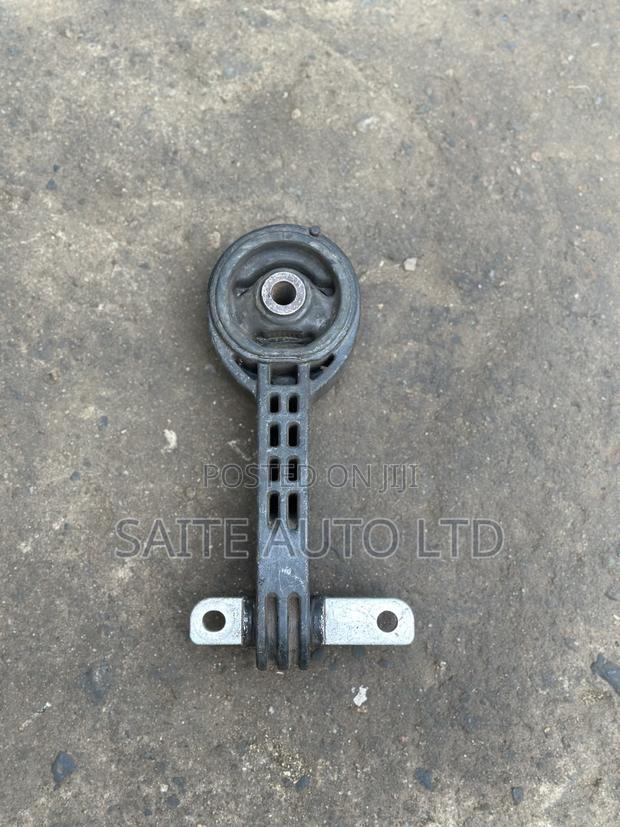 Honda - Engine Mounting - thumbnail 2