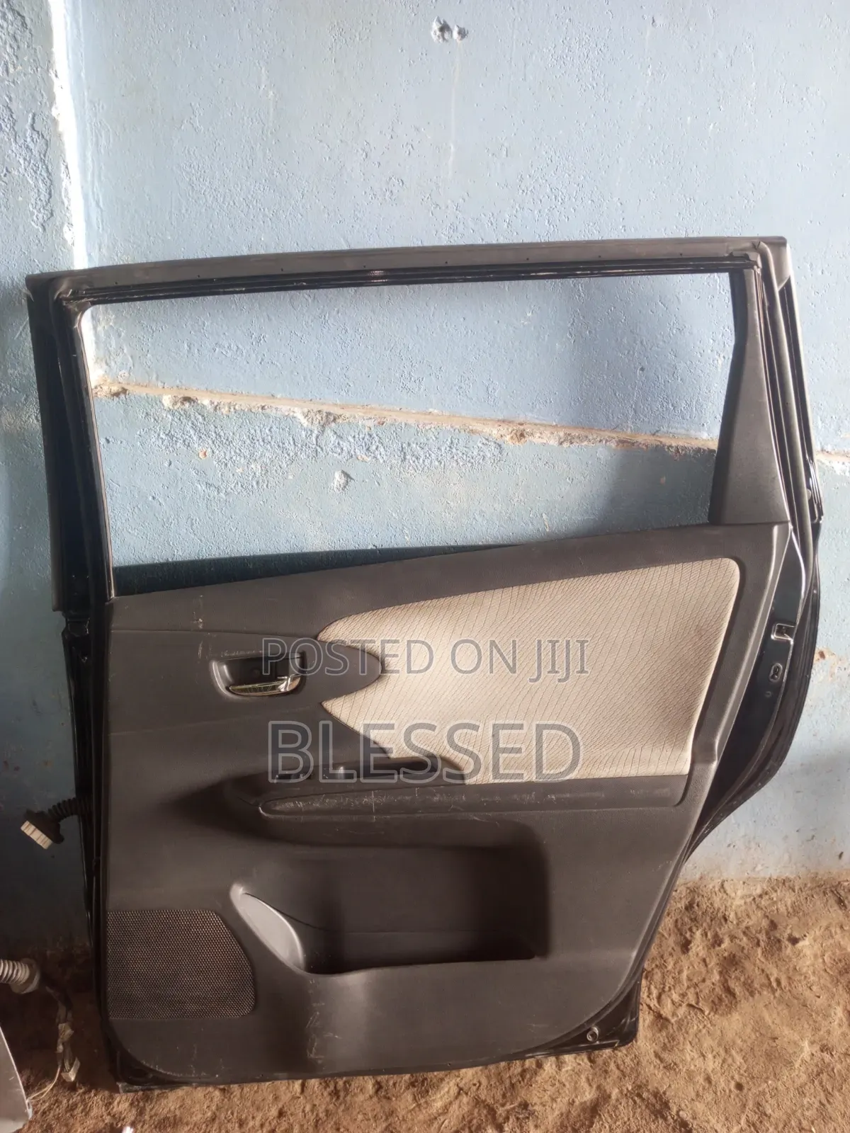 Toyota Wish 2010 Back Door