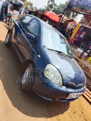 Toyota Vitz 1.0 FWD 5dr 2000 Blue