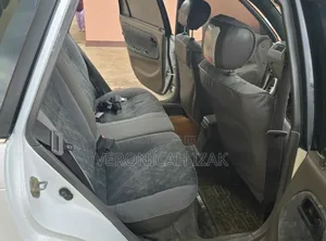 Toyota Corolla 1998 White