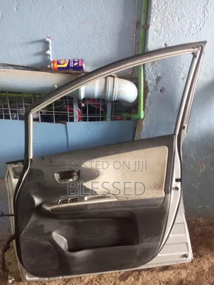 Toyota Wish 2010 Front Door