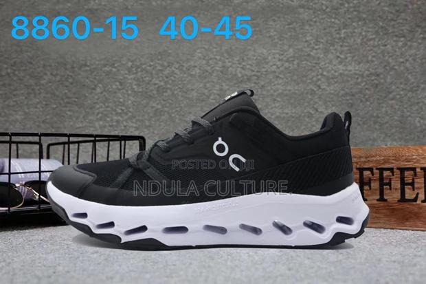 On Running Cloudhorizon Waterproof Sneakers