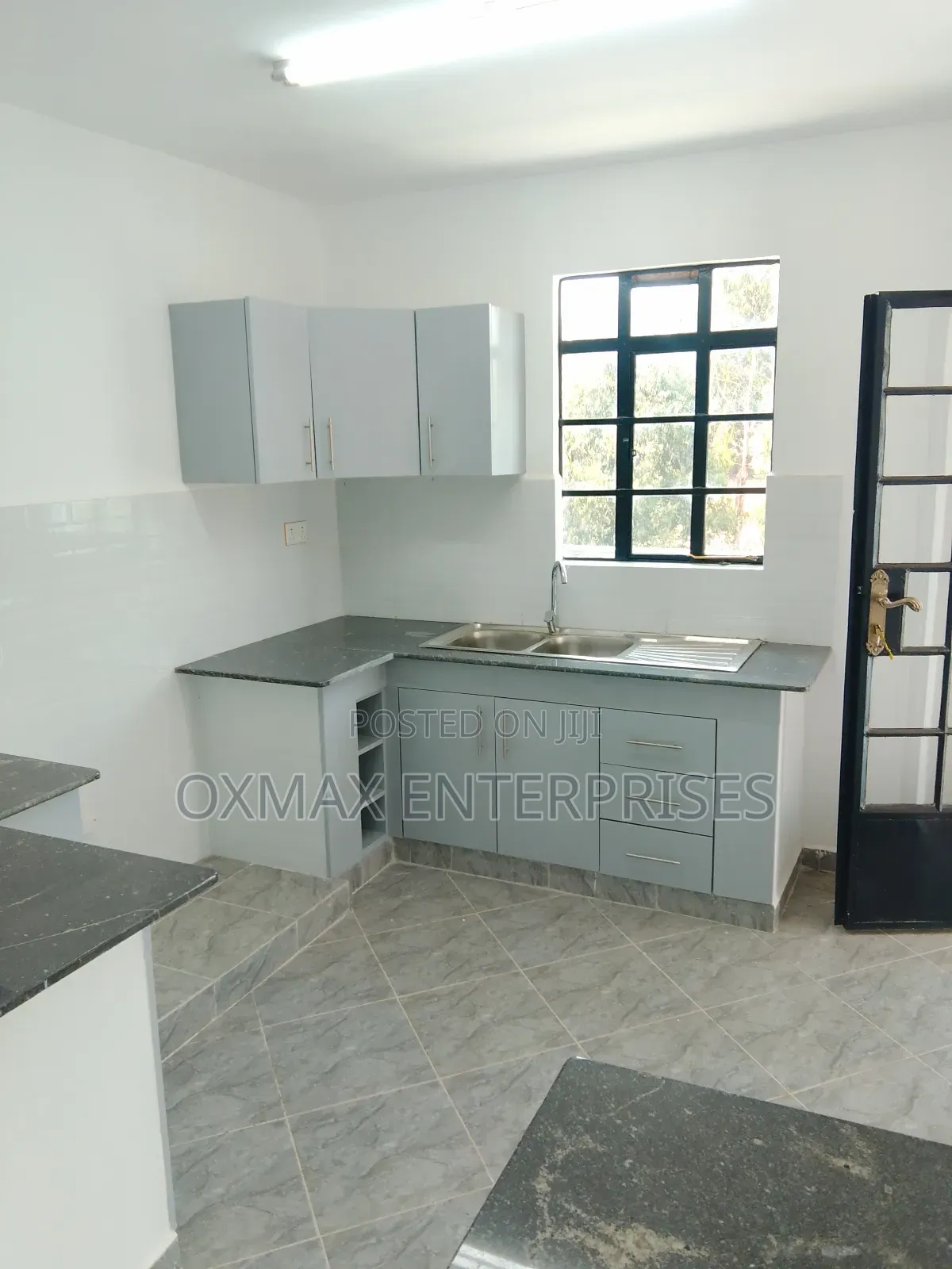 2bdrm Penthouse in Patrick Mburu, Ruaka for sale