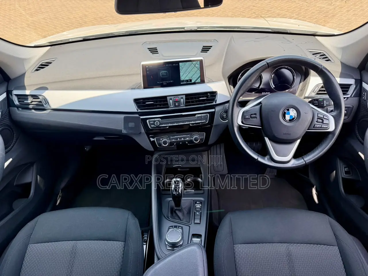 BMW X1 sDrive28i FWD 2019 White