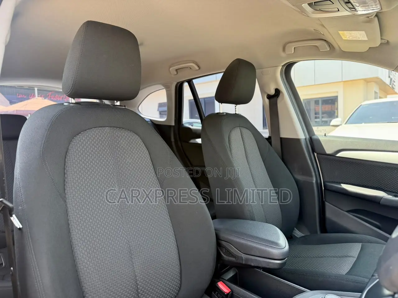 BMW X1 sDrive28i FWD 2019 White