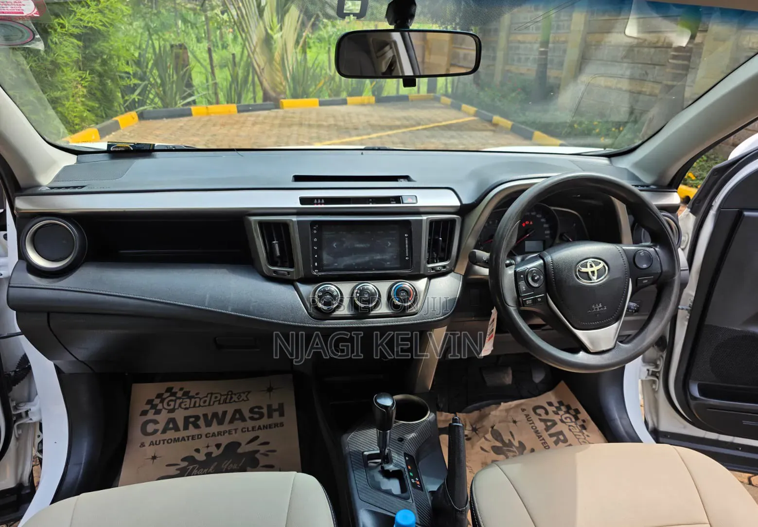 Toyota RAV4 2014 White