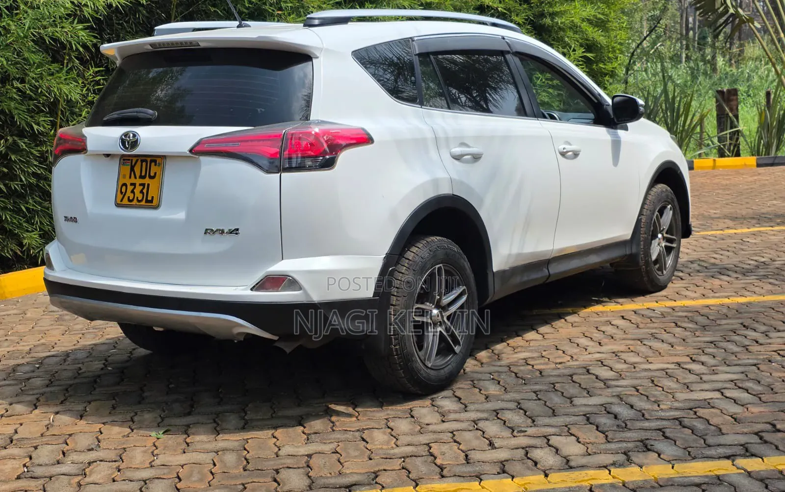 Toyota RAV4 2014 White