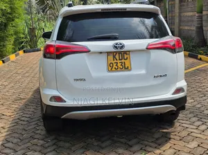 Toyota RAV4 2014 White
