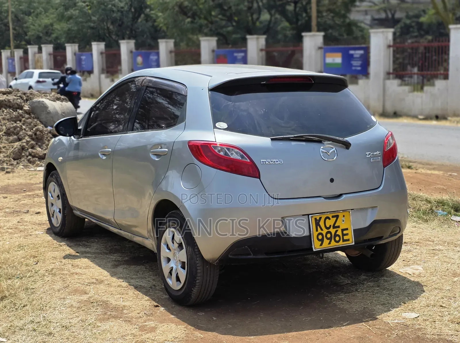 Mazda Demio 2012 Gray
