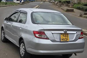 Honda Fit Aria 2006 Silver