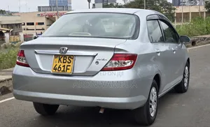 Honda Fit Aria 2006 Silver