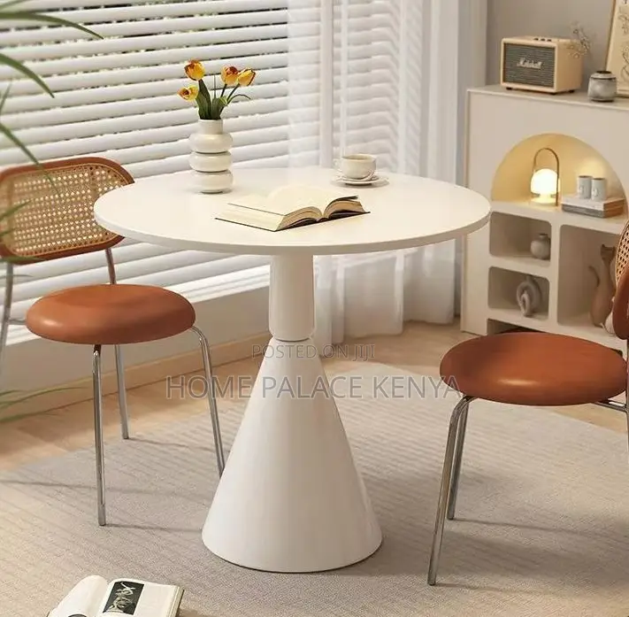 Round Table: Funnel Foot Pedestal Marble Table