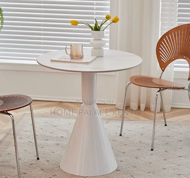 Round Table: Funnel Foot Pedestal Marble Table
