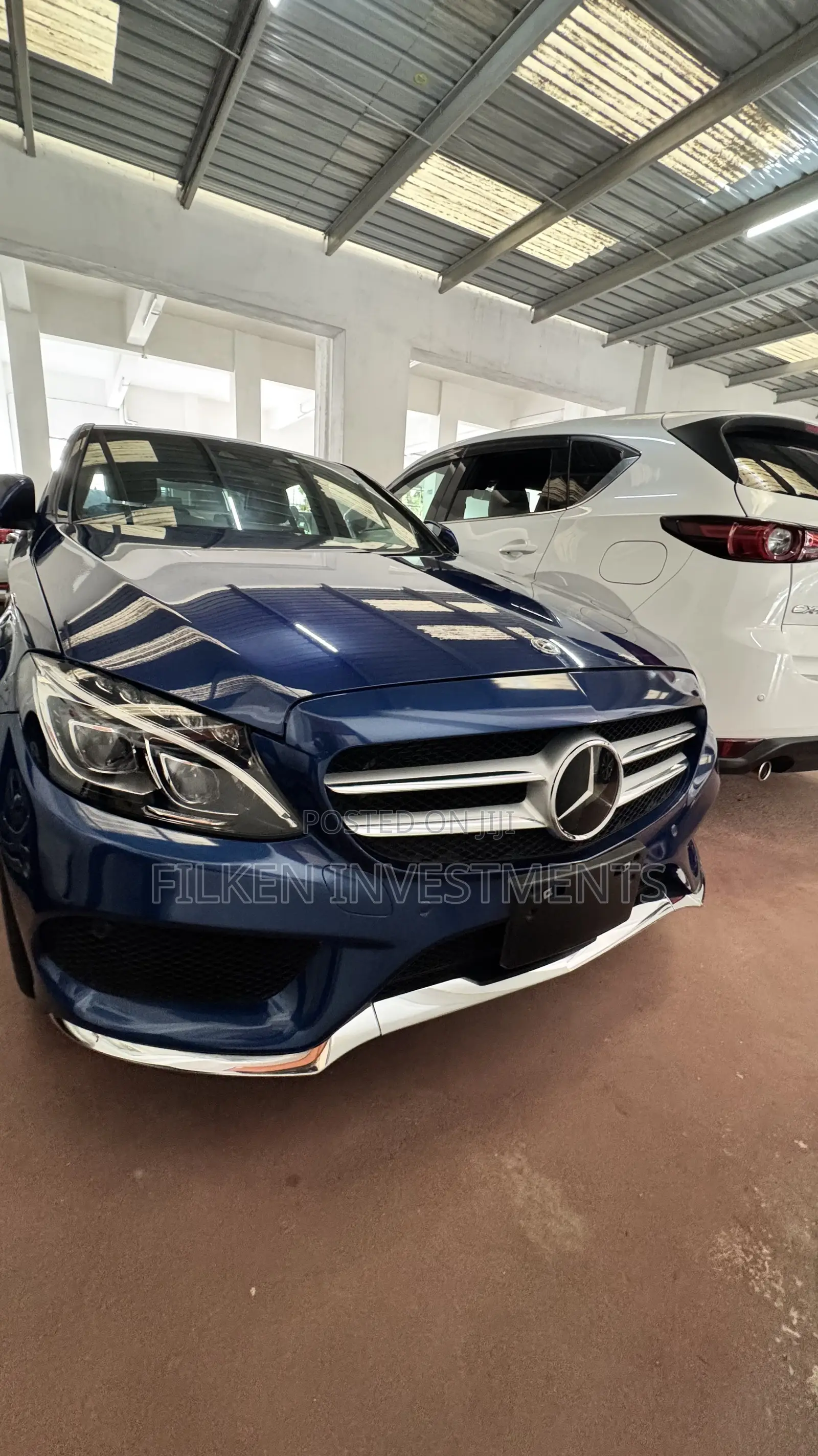 Mercedes-Benz C200 2019 Blue