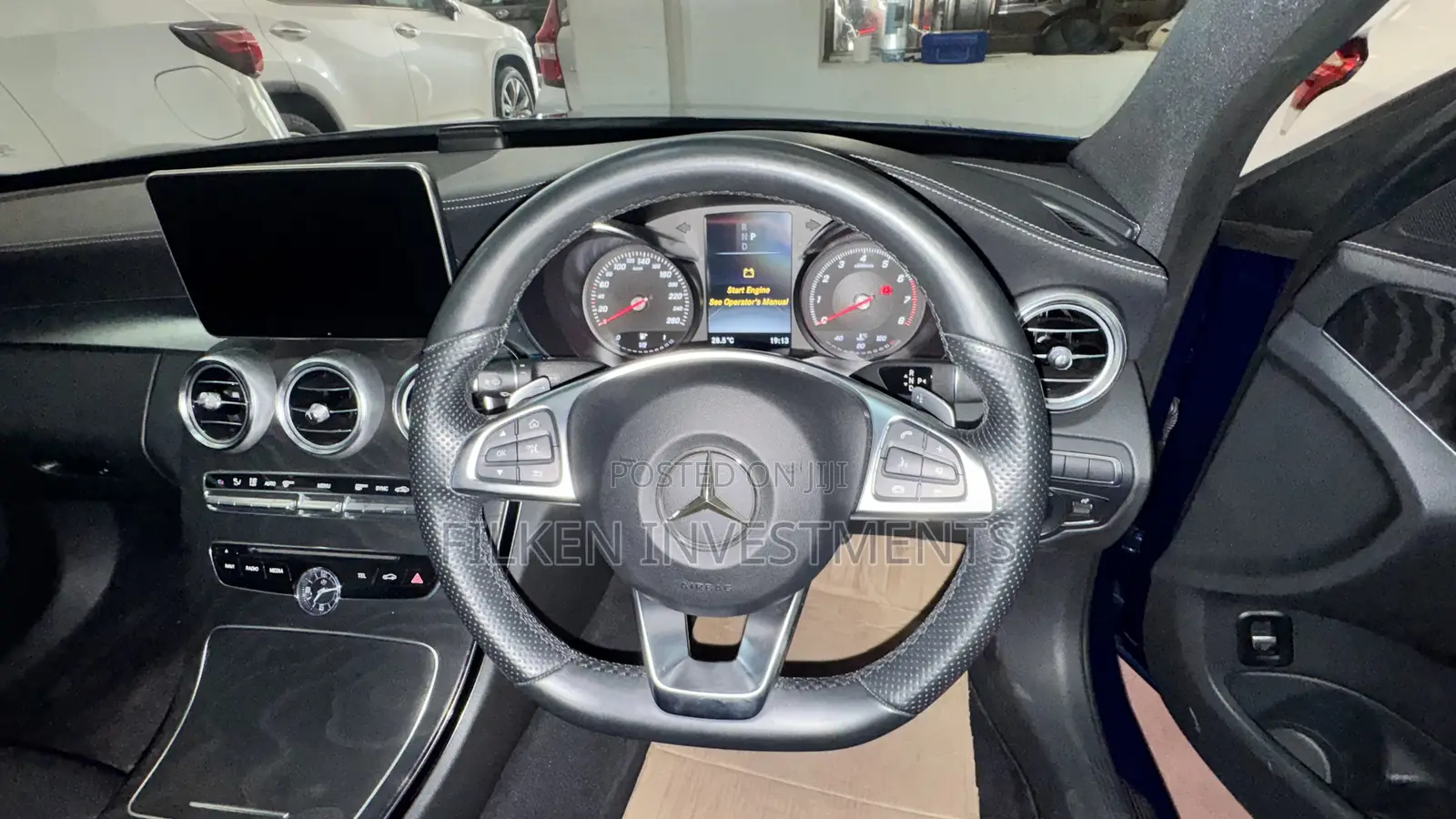 Mercedes-Benz C200 2019 Blue