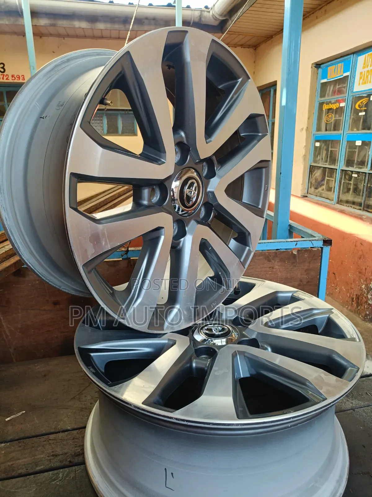Toyota V8 Rims Size 20