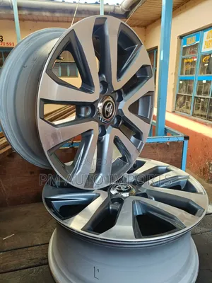Toyota V8 Rims Size 20