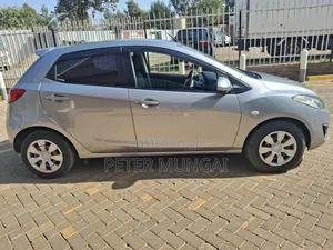 Mazda Demio 2012 Silver