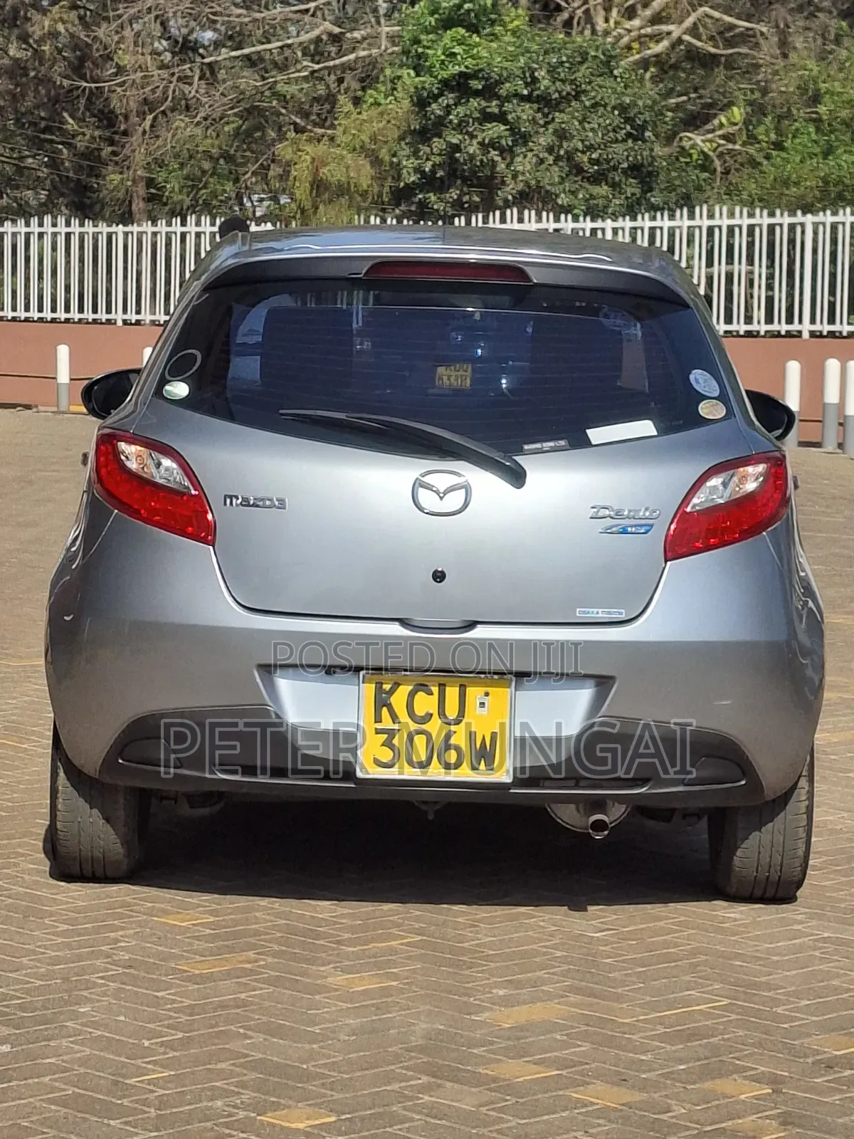 Mazda Demio 2012 Silver