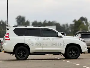 Toyota Land Cruiser Prado 2.8 D-4D 2016 White