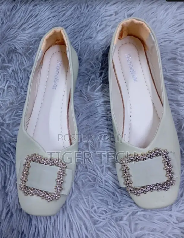 Sandiex Beige Women’s Square-Toe Doll Shoes – Size 40-43